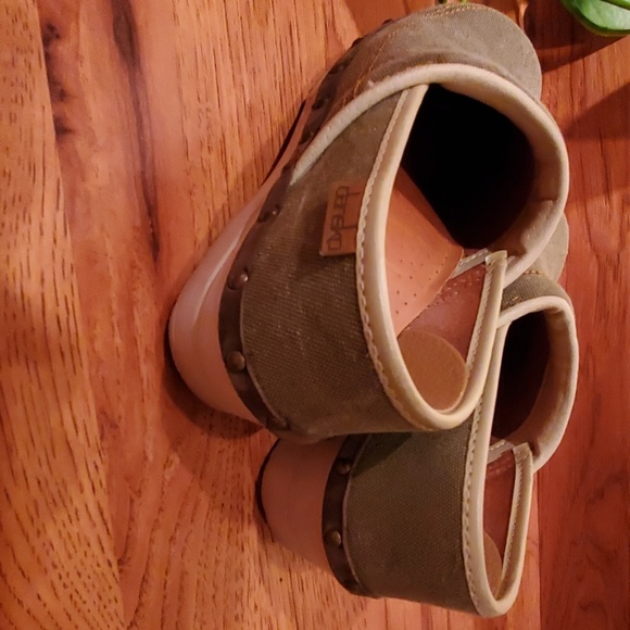 Clogs - Picture 5 of 5